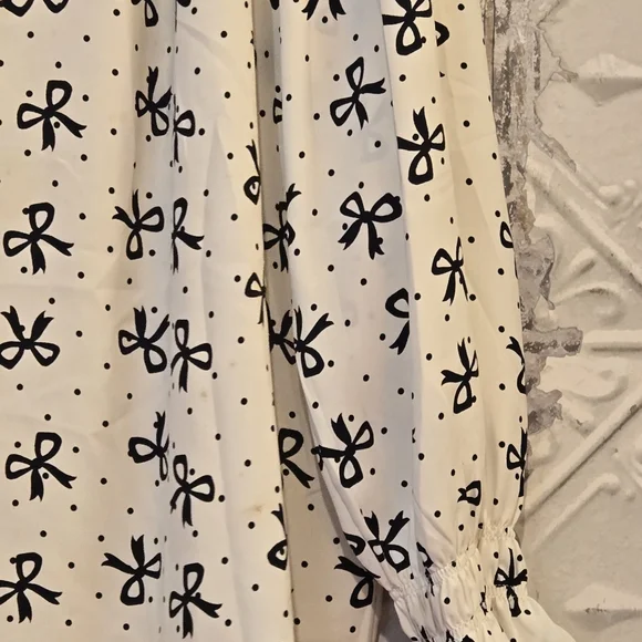 Talbots Smocked-Sleeve Bow Top Women's Size XL Casual Cottage Core Black/Cream - Picture 5 of 14